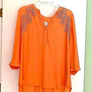 Chicos peach top with cream colored lace